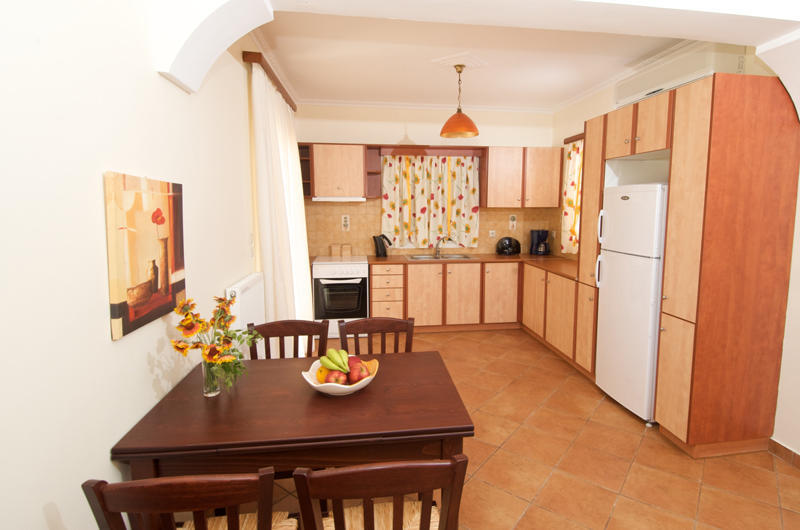 Iliachtides Villas Karavomylos Phòng bức ảnh