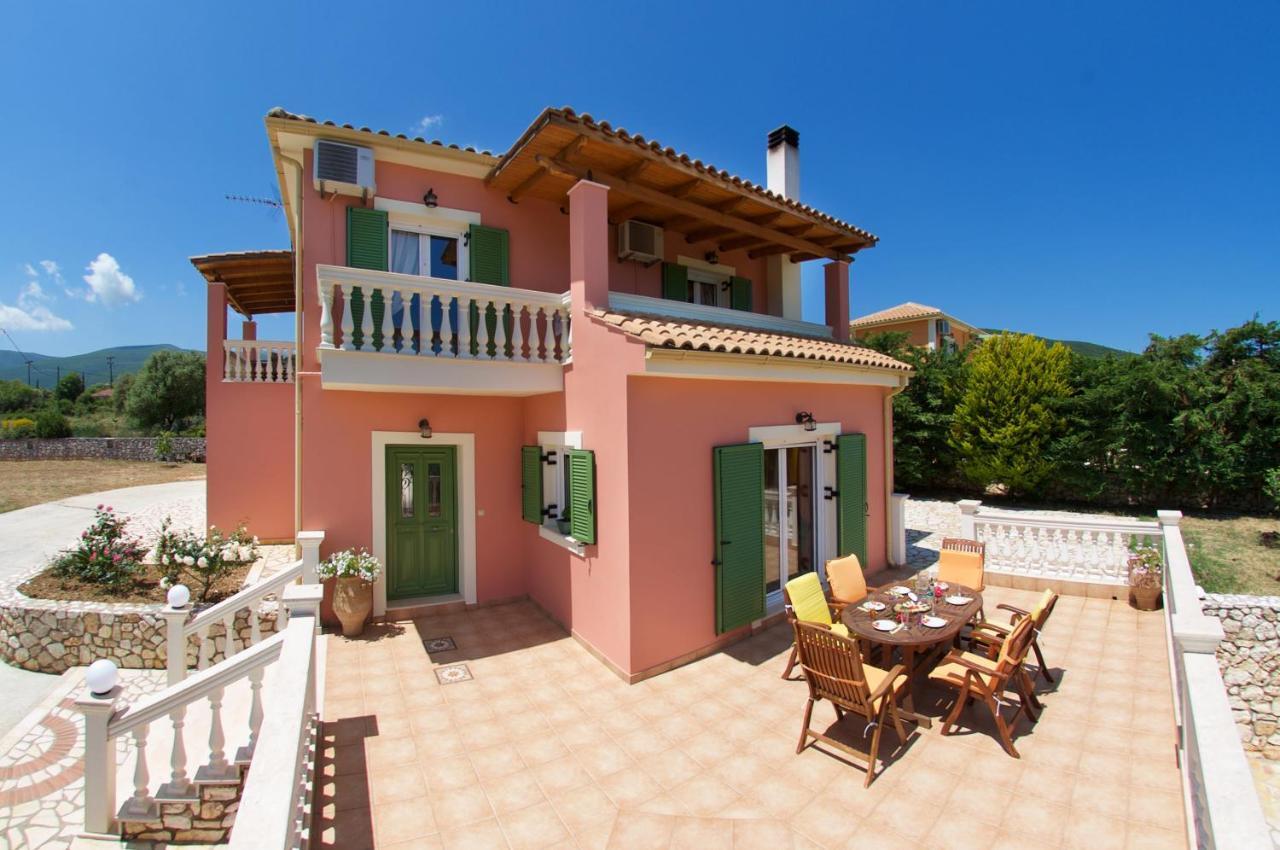 Iliachtides Villas Karavomylos Phòng bức ảnh